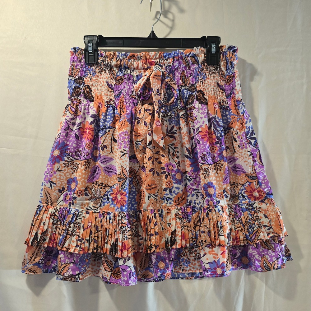Skies Are Blue Floral Smocked Waist Tiered Ruffle Mini Skirt Junior's Medium M‎